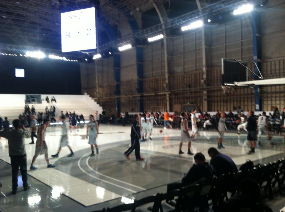 fcphoopsEvents's tweet image. Don't Get More BigTime Than This! @JordanHangar 

Game Time 8:30pm
Watch Live: ustream.tv/channel/fcphoo…