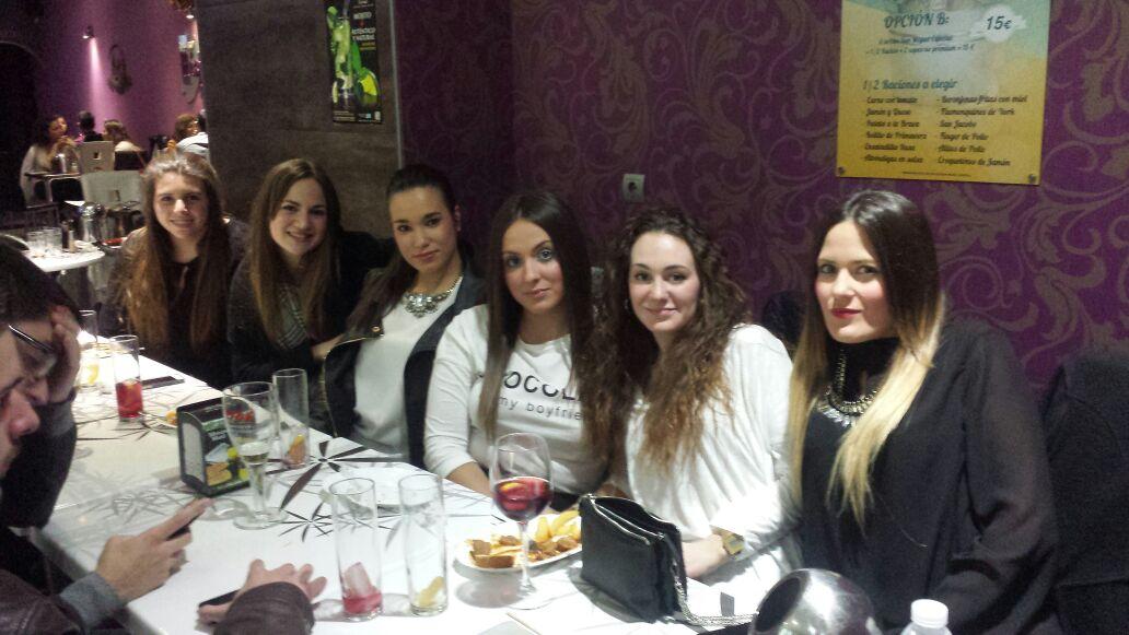 marikiyabc's tweet photo. Buenísima noche! #CompisMilagro #CenaMilagro #Reencuentro TenemosQueRepetir #FaltaGente #HastaLaPróxima http://t.co/7SVlIHD0Og