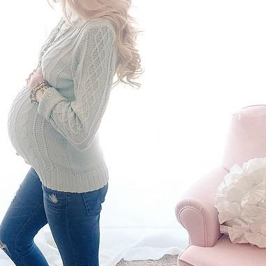 savy_savannah's tweet photo. About to pop. Come out little guy. Your daddy and I can't wait to meet you. http://t.co/m5DmUUJlOF