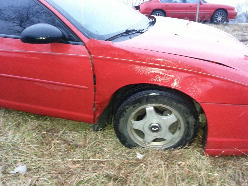 AlexBudde's tweet photo. Car wreck yesterday. Sore as heck today http://t.co/PysxJHMO3f