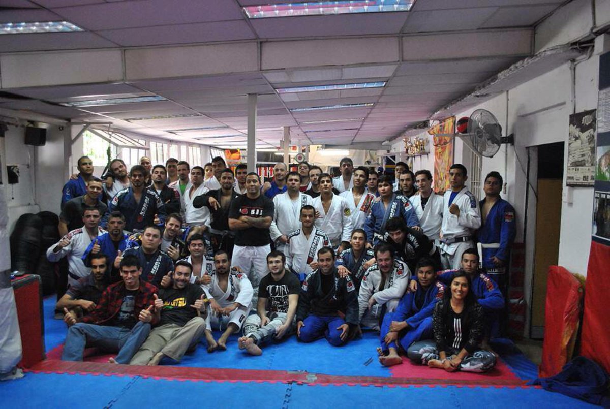 AtomFunctional's tweet image. Reunión en RF Centro de luchas, se vienen muchas novedades, la mejor escuela de lucha de... swarmapp.com/c/6BaByTfTSV2