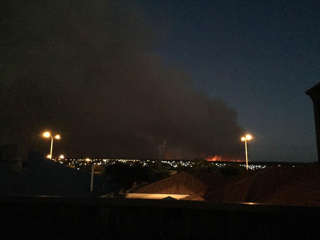#bullsbrook fire from our backyard in Mindarie. #staysafe #perthnews