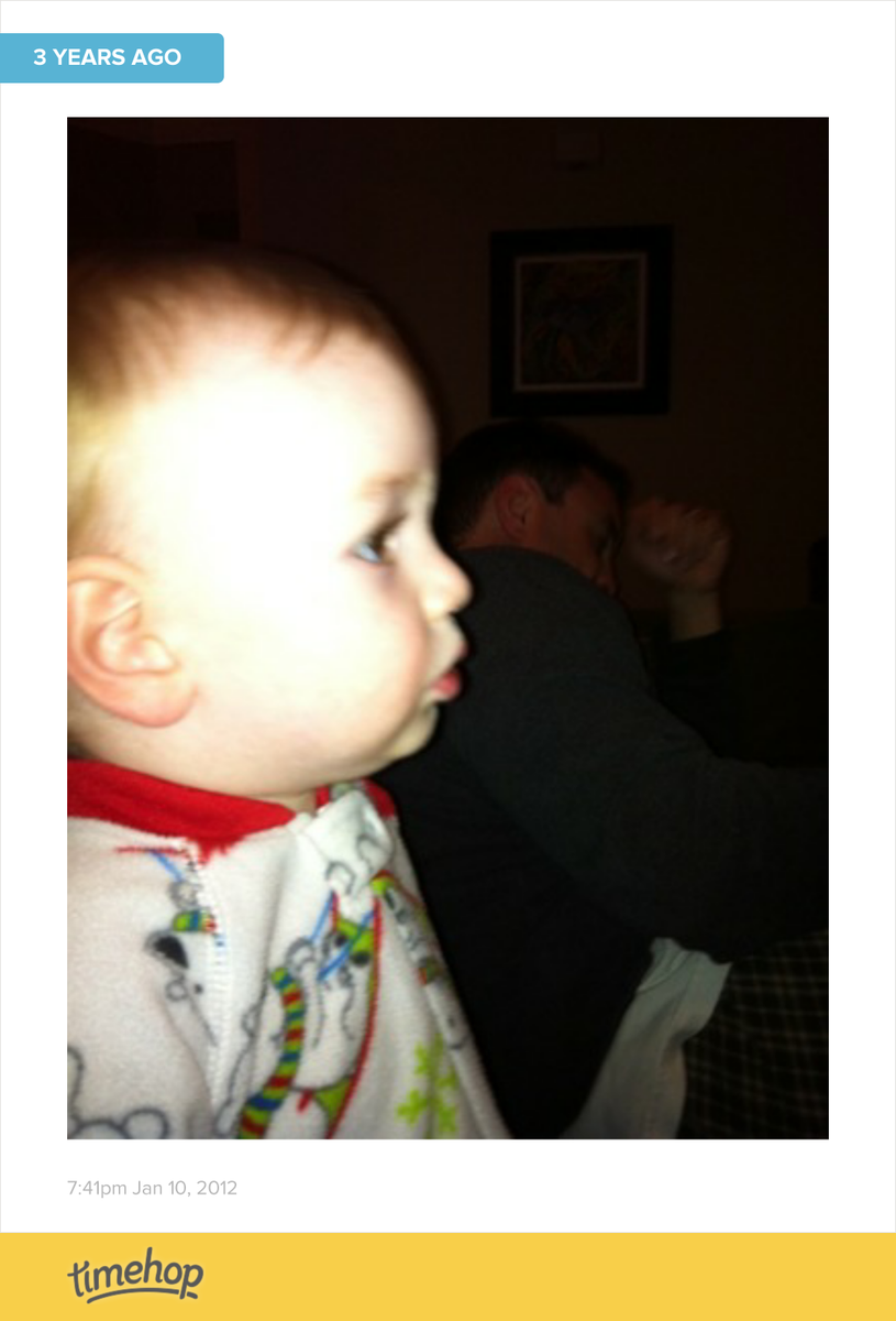 ashmnearby's tweet photo. Baby face http://t.co/Jcv0SwGyMO http://t.co/jpzBR0VPRe