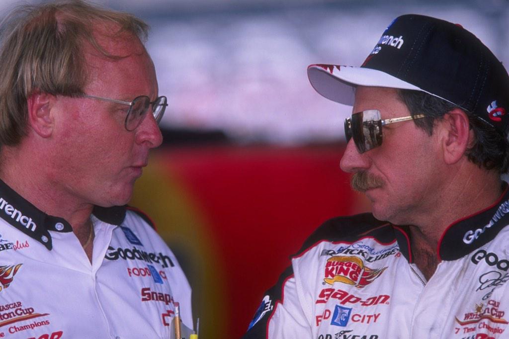 Champion crew chief, TV personality and a great friend to many. 

Retweet to wish <a href="/LarryMac28/">Larry McReynolds</a> a HAPPY BIRTHDAY! 🎉🎁🎉