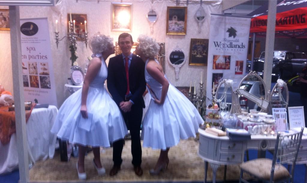 .@Fitzycon having great fun with our Marilyn models at #midwestbridalexhibition at UL Sports Arena
