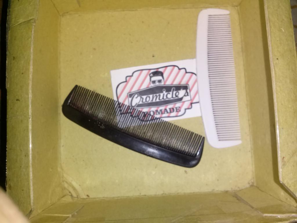 Lihat kahh sudah sold out!!! Tapi tenang, kita bakal restock lagi