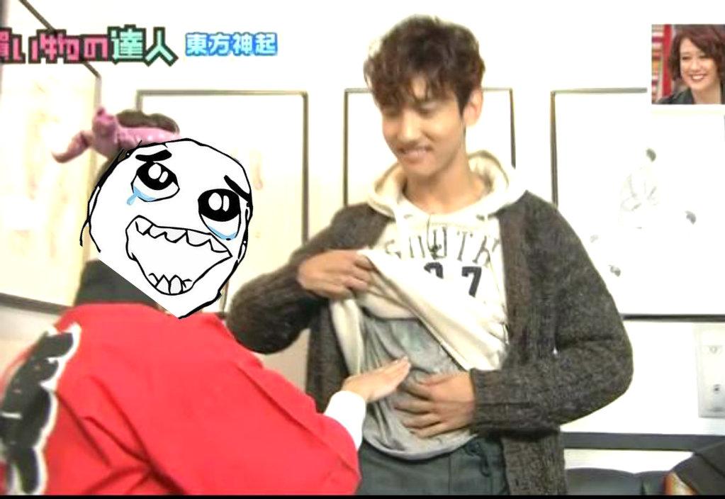 qtjyh's tweet photo. when i touch changmin's abs http://t.co/uuIGWxzUxR