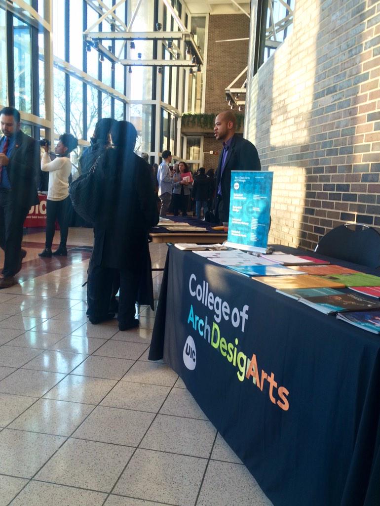 UIC_CADA's tweet photo. Welcome class of 2019! #uicfirestarter http://t.co/nwRE2JdWMf