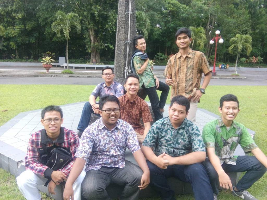 Bidang Perguruan Tinggi Kemahasiswaan dan Kepemudaan + ketum <a href="/Fadilakbr/">Fadil Akbar</a> @HMI_HukumUGM