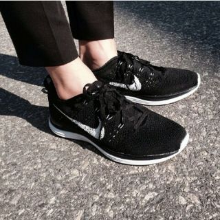 sneakers_2014's tweet photo. #flyknit #flyknitlunar #flyknitlunar1 #nikeflyknit #nikefree #running #HappyNewYear2015 #sneakers ready size 37_40 . http://t.co/r6icGoqdhI