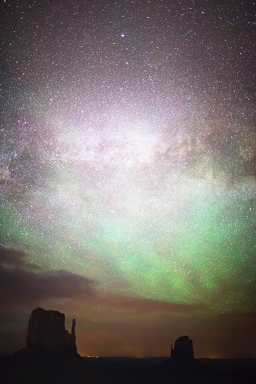 borntobunkcom's tweet image. How 2 Be Wowed By #NorthernLights in the U.S. buff.ly/1DMJJVm #USA2015 #BornToBunk buff.ly/1vL9lZQ