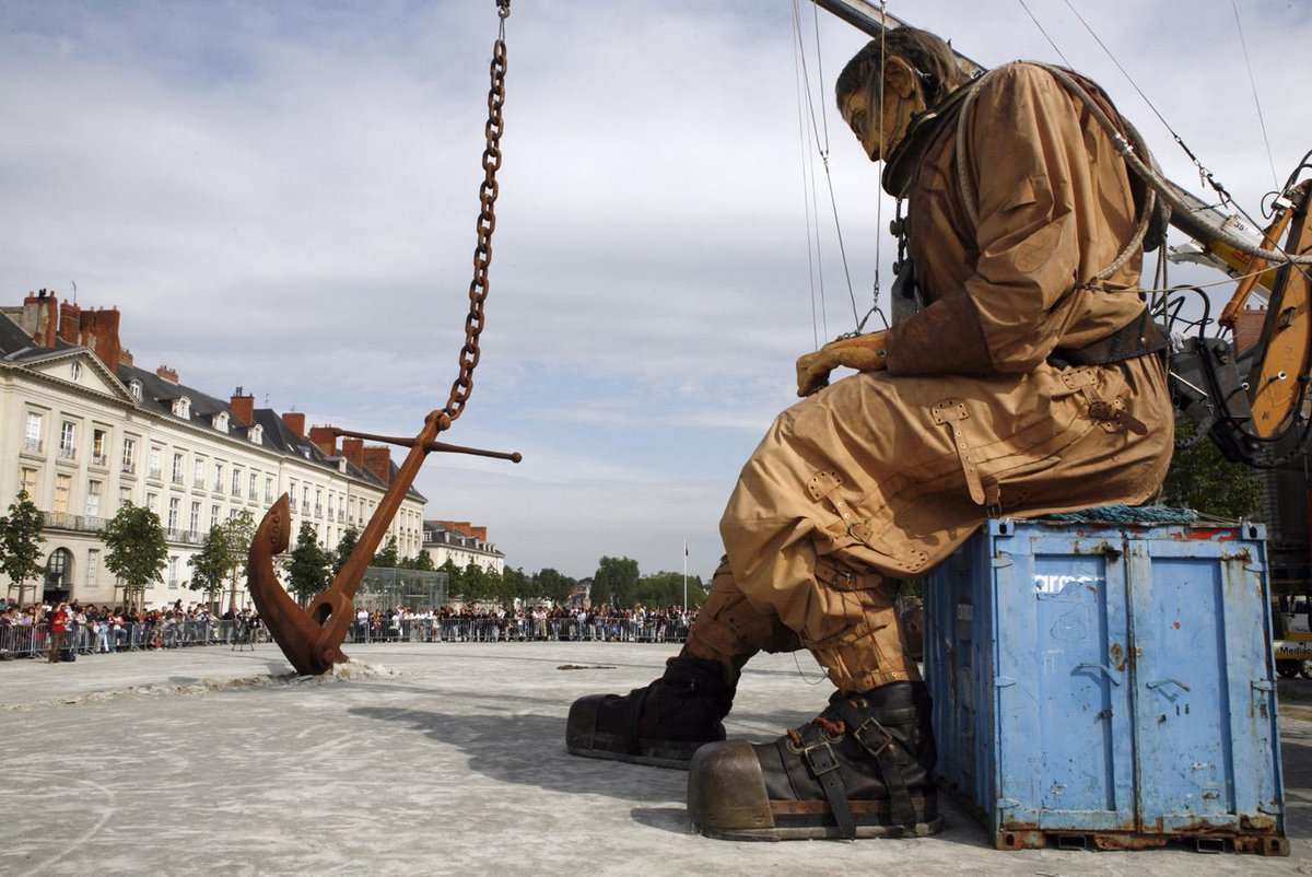 WestAustralia's tweet image. A 3 day event with surprises each day. See The Giants as they walk the streets of Perth 13-15 Feb @perthfest