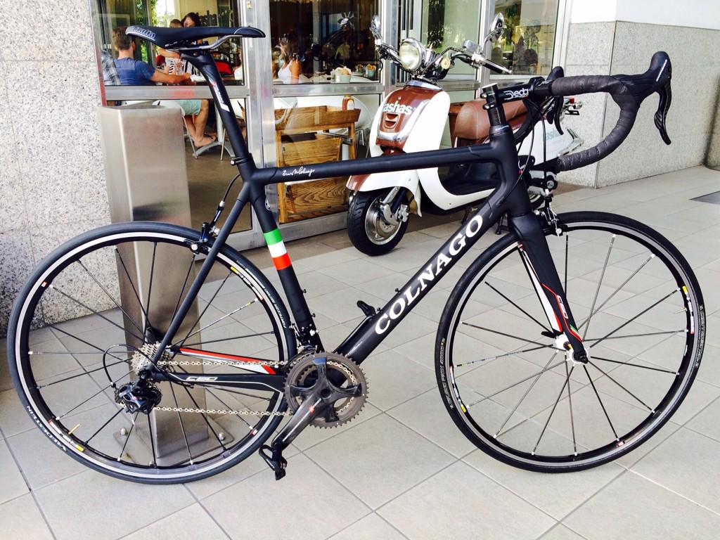 The latest <a href="/Colnagoworld/">Colnago</a> C60 to come out of <a href="/DesigninMotion1/">Design in Motion Cycles</a> - what a fantastic build.