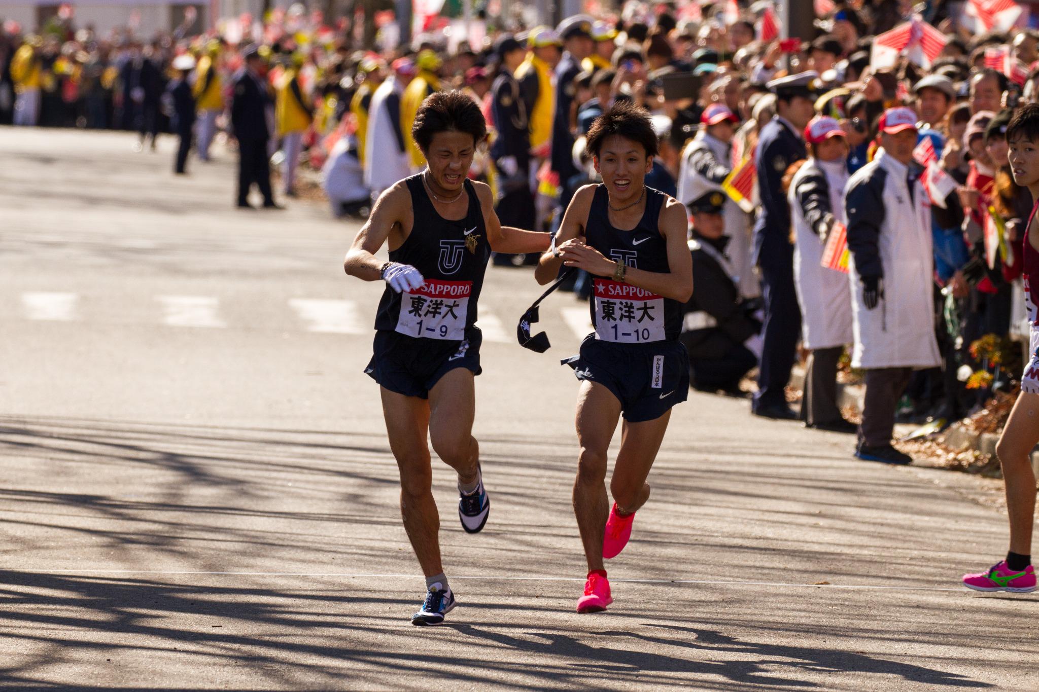 画像 復路 鶴見中継所 東洋大学 9区寺内将人 10区淀川弦太 箱根駅伝 15 01 03 Http T Co Tohtej8rco Matomehub まとめハブ