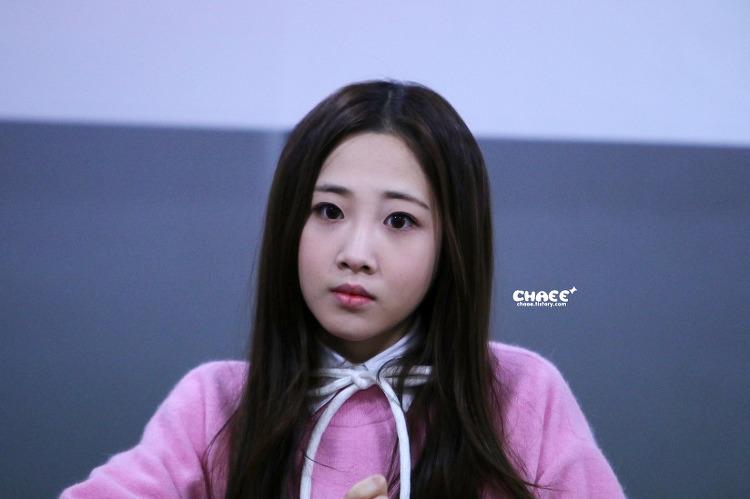 B6aZgJRCAAAvc9M.jpg:large