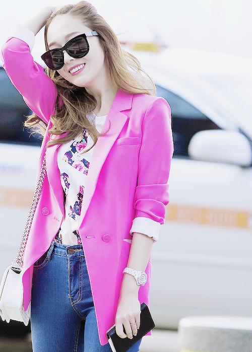 SM_TownNews's tweet photo. #RTIfYou Miss Jessica 😢! http://t.co/WzrGjavYbZ