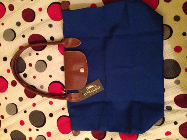 retchelb's tweet photo. I love "Longchamp Tote" on Duriana! http://t.co/wUaFDq8irK http://t.co/kzUCoaEoX4