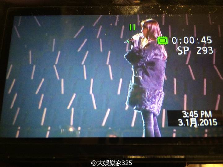 [PIC][03-01-2015]SNSD khởi hành đi Thượng Hải để tham dự "China for GG 1st Fan Party in ShangHai" vào sáng nay B6ahVUnCAAArwXn