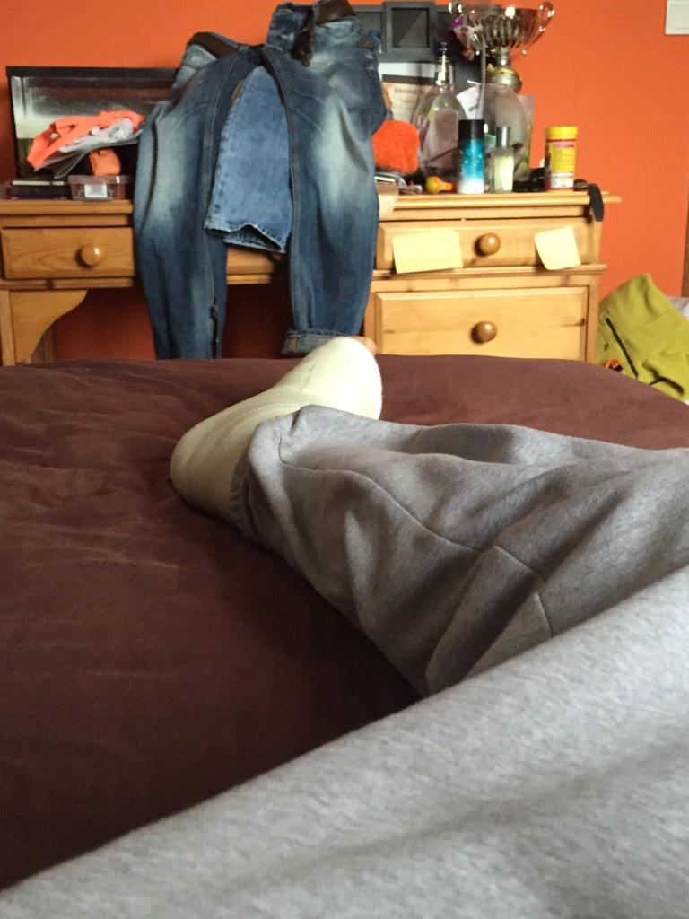 BBodiguel's tweet photo. @DjibrilCisse encore le même tibia cassé en moins d'un an ... Ton soutien m'a aidé la première fois #tibia #cissé http://t.co/ZoZDtdIekh