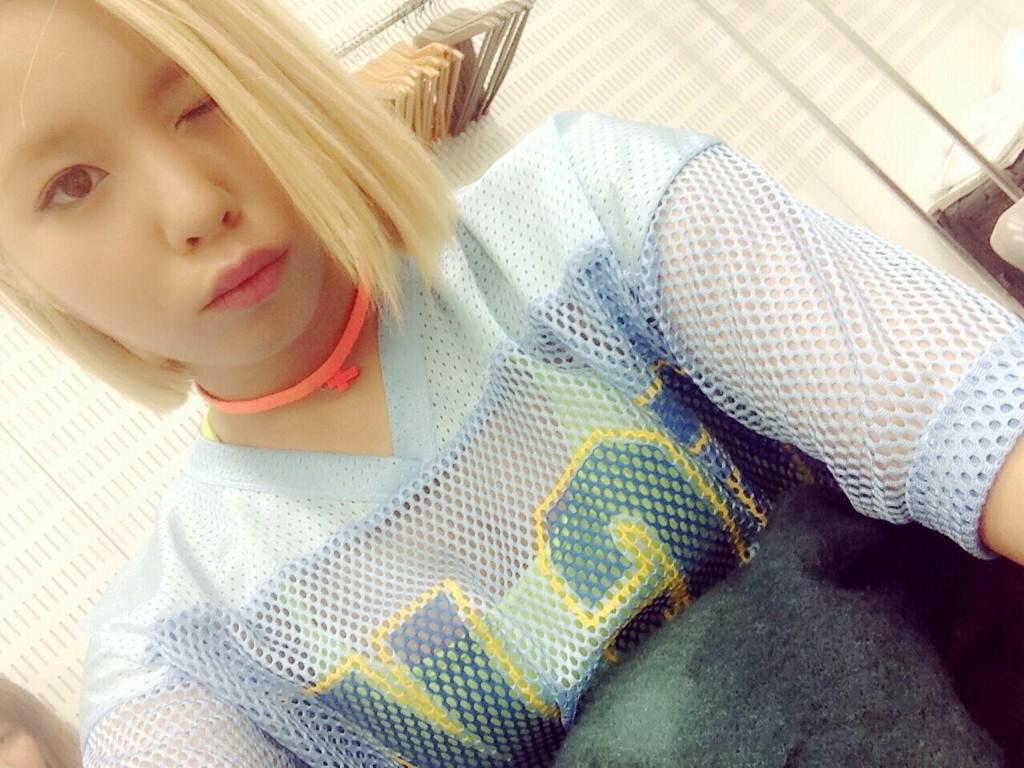 24EXILE_TRIBE24's tweet photo. 市来 杏香ちゃん 誕生日おめでとう🎉🎂👏🎉👏🎉🎂 http://t.co/JlUJEQWWvf