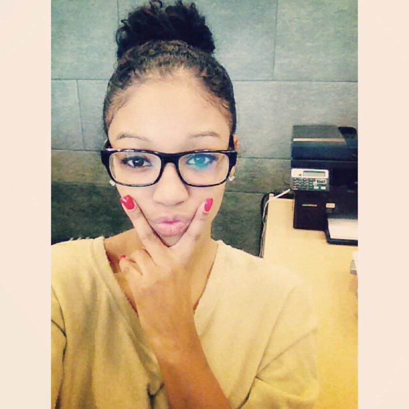 Crip_Jesus's tweet image. Freak RT @bannnban: Goodmorning ✌️💋 #MyHeadIsBig 😩😐