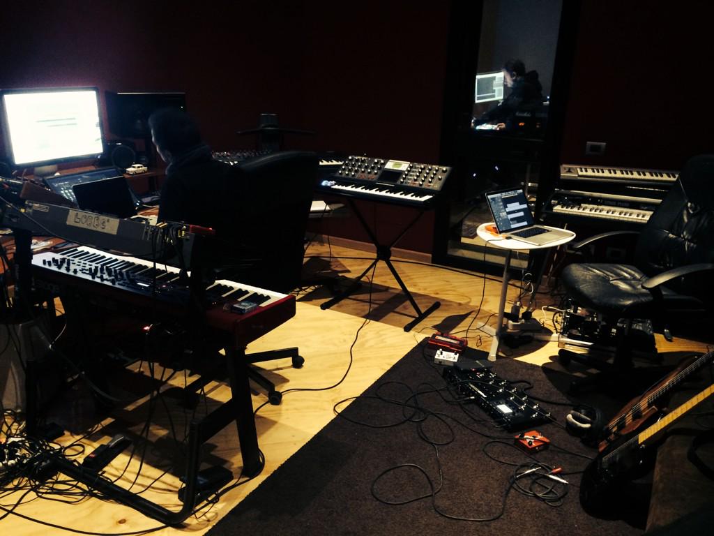 marcodelbene's tweet photo. #budella we are working on ... sounds #mkdb #lobbe http://t.co/4bATTuNfN1