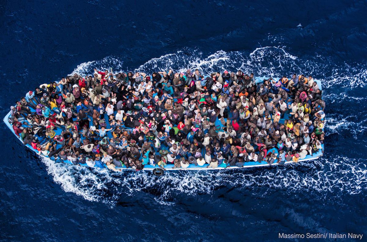 SpecialBlueList's tweet photo. RT @NoStress__
RT @pantherablue @Refugees:  ­Italian navy boat for the force seven  http://t.co/YQuMNOHl7a http://t.co/Qyy1v9z9jI"""