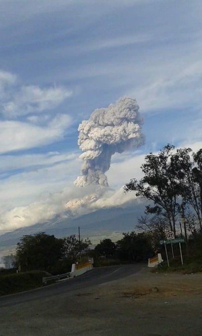 Volcanes 2015 B6b8wO5CEAAtbO3