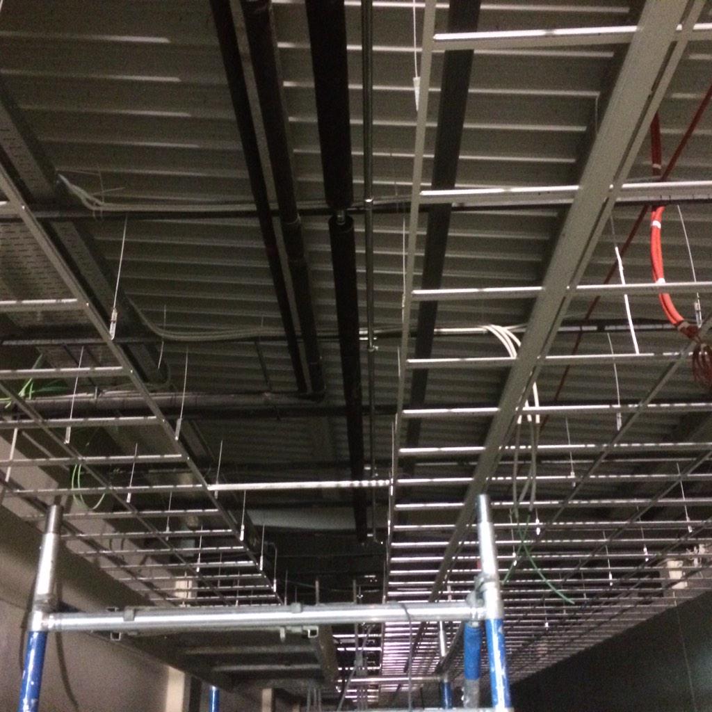 Frimar's tweet photo. Instalación de tuberías en acero al carbono http://t.co/FOZ0k6PvgK