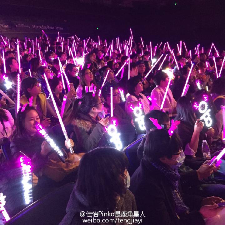 [PIC][03-01-2015]SNSD khởi hành đi Thượng Hải để tham dự "China for GG 1st Fan Party in ShangHai" vào sáng nay B6bH-_VCMAItbYR