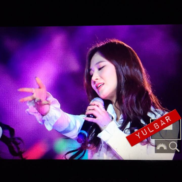 [PIC][03-01-2015]SNSD khởi hành đi Thượng Hải để tham dự "China for GG 1st Fan Party in ShangHai" vào sáng nay B6bKpSoCUAIbRt1