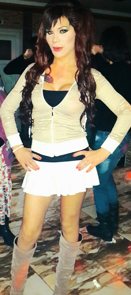 Merhaba ben Diyarbakır dan travesti barbi gamze benimle görüşmek istiyen elit beyler arasın 0530 360 57 74