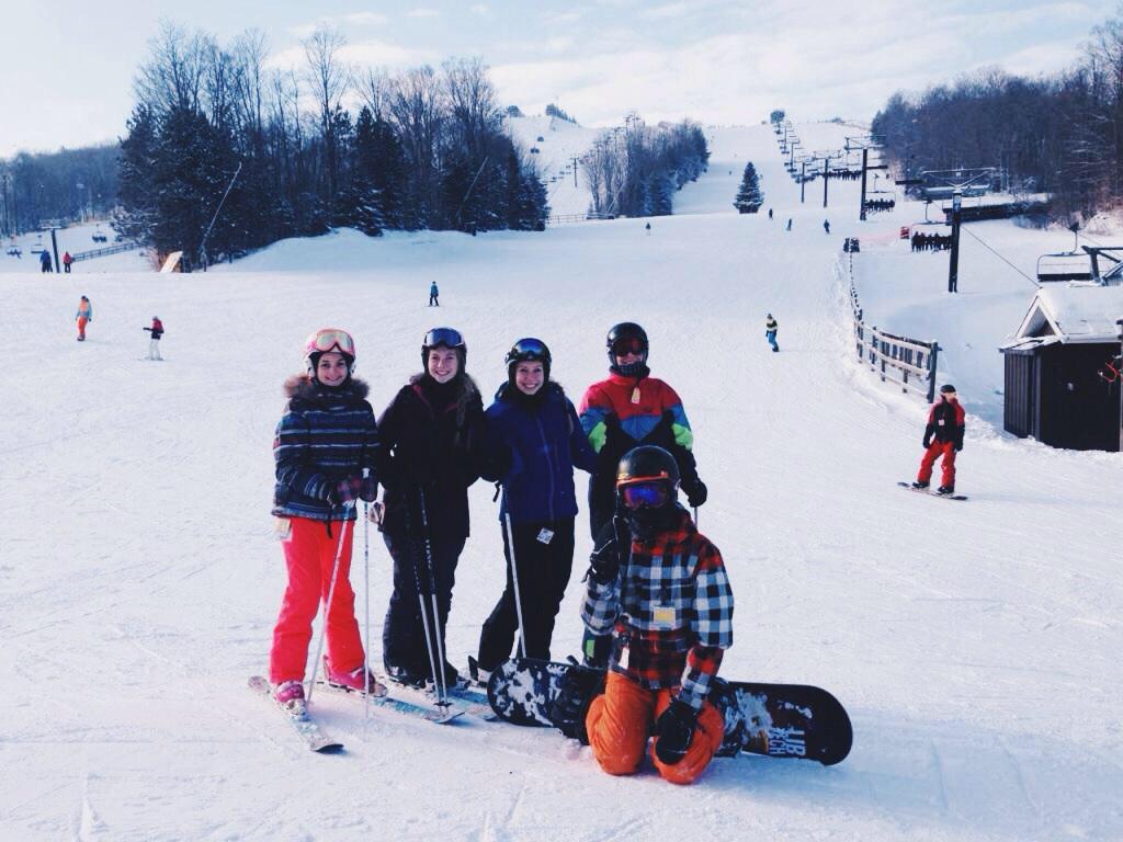 MtStLouis's tweet photo. Jan 3 #MachineGroomPowder 50-75cmBase 10Lifts 36Slopes 2TerrainParks #SkooLYard #junkyard 1HalfPipe http://t.co/AIf9beghJy