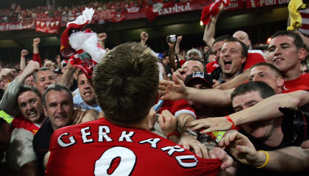 ChampionsLeague's tweet photo. Two legendary captains, one unforgettable #UCL final... Relive Maldini v Gerrard: http://t.co/0obNytb4IV http://t.co/WOEcZlg1Be