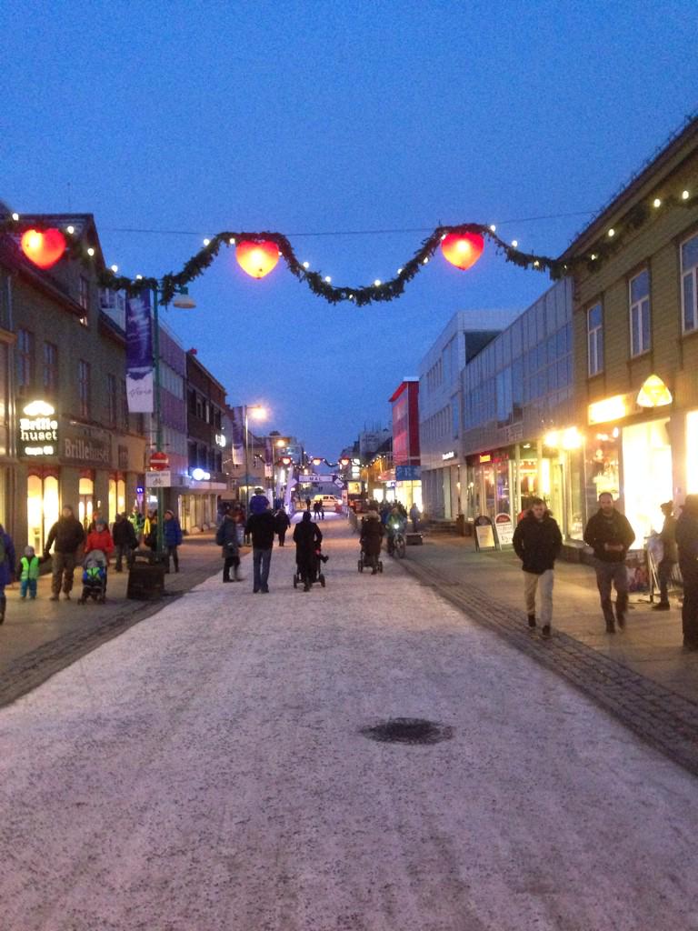 DoveyToby's tweet photo. Spikes on ready for a cold run @MSM_TOS @nrtos #PolarNightHalfmarathon #Tromsø http://t.co/TbHfF9P8IC