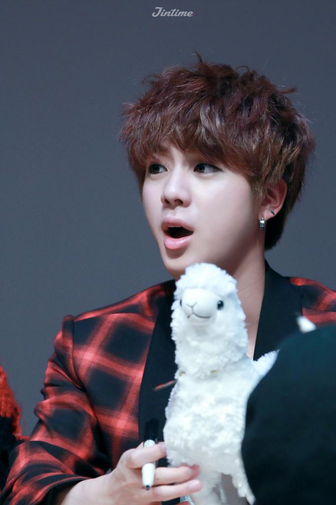_Jintime's tweet photo. ♥︎︎UP♥︎141103 김포 팬싸인회 7pics
이 알파카가 되고 싶어여☞☜
#방탄소년단 #JIN @BTS_twt (http://t.co/STyTlfxAbQ (http://t.co/kmRMHzzE99 http://t.co/cDP54vMBBE