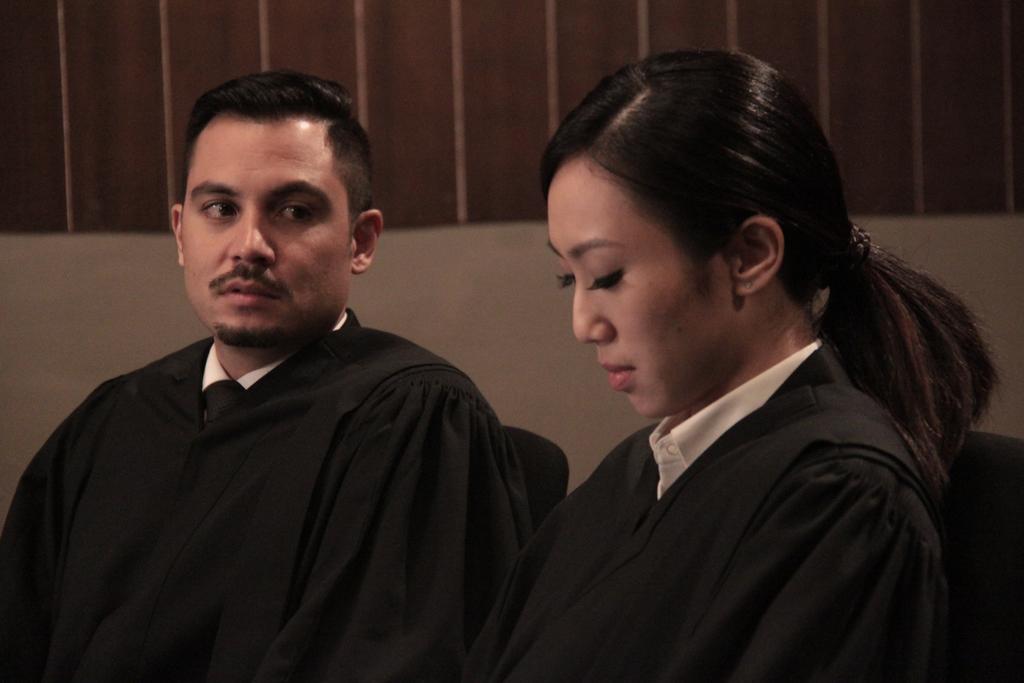 mediacorpCh5's tweet image. Will sparks fly between Jacob and Stephanie? #codeoflawch5 Premieres Monday 9.30pm. #codeoflaw3