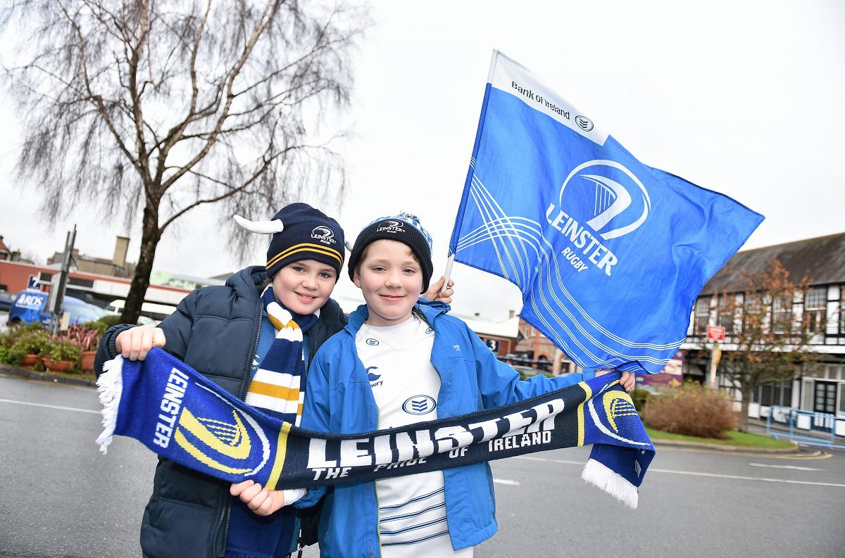 leinsterrugby's tweet photo. Sam Brown and Alex Mullins from Portlaoise are ready to support Leinster today! #LEINvULS #LeinsterRugby http://t.co/pxUzrHVmve