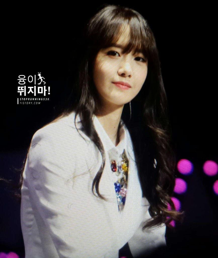 [PIC][03-01-2015]SNSD khởi hành đi Thượng Hải để tham dự "China for GG 1st Fan Party in ShangHai" vào sáng nay - Page 3 B6bsE_uCUAEKPNA