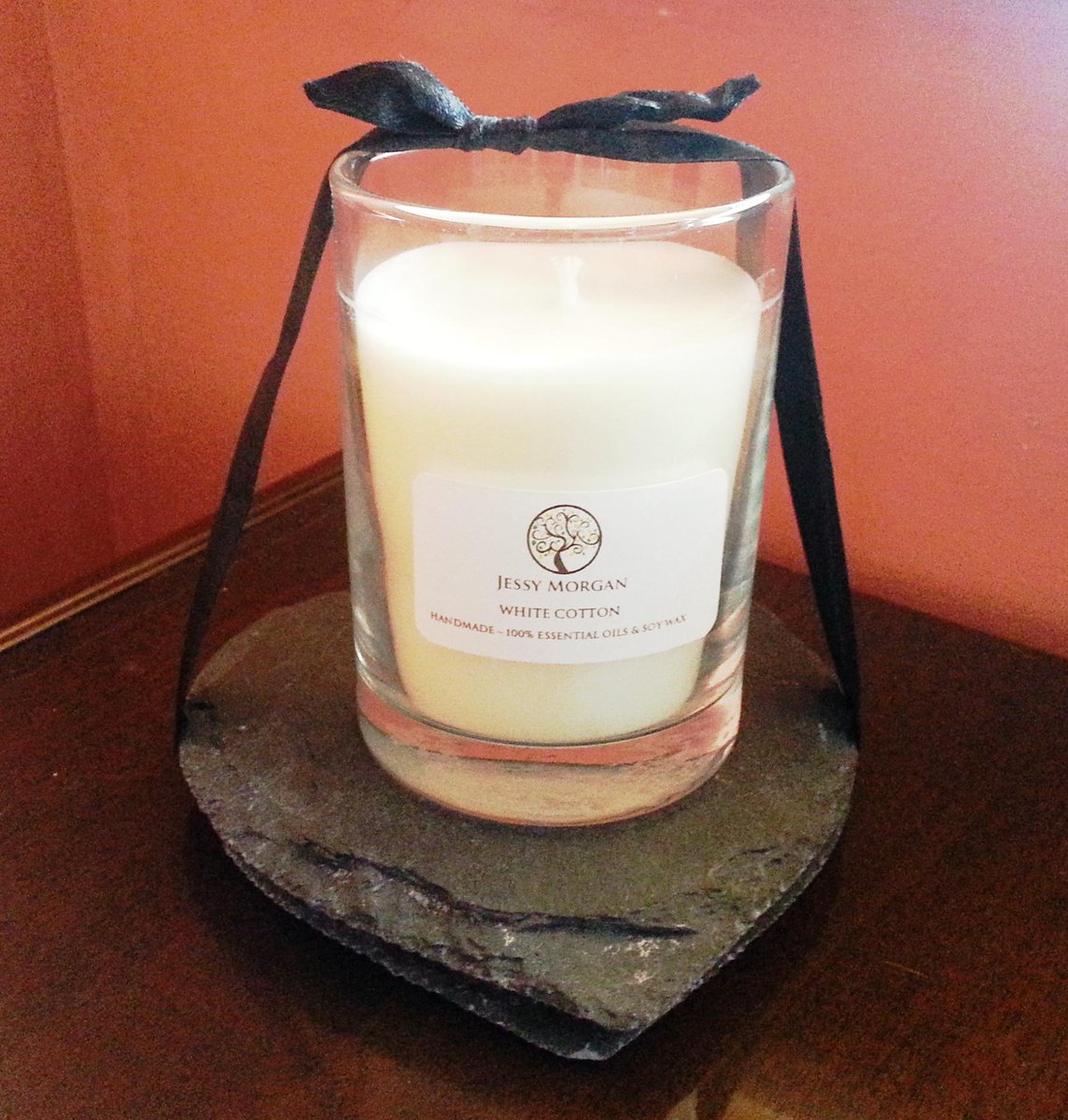 JessyMorgancouk's tweet photo. Looking forward to Valentines already, we are!
Our new heart shaped slate candle will be available on the site soon. http://t.co/Ngg2yHkhli