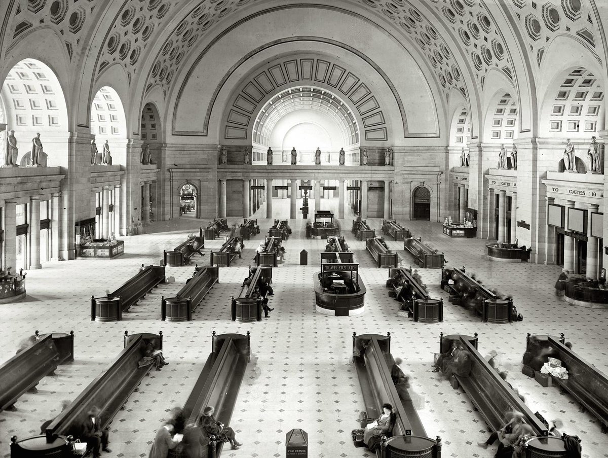 Early view of Union Station, Washington DC (opened 1907) LOC Michael
