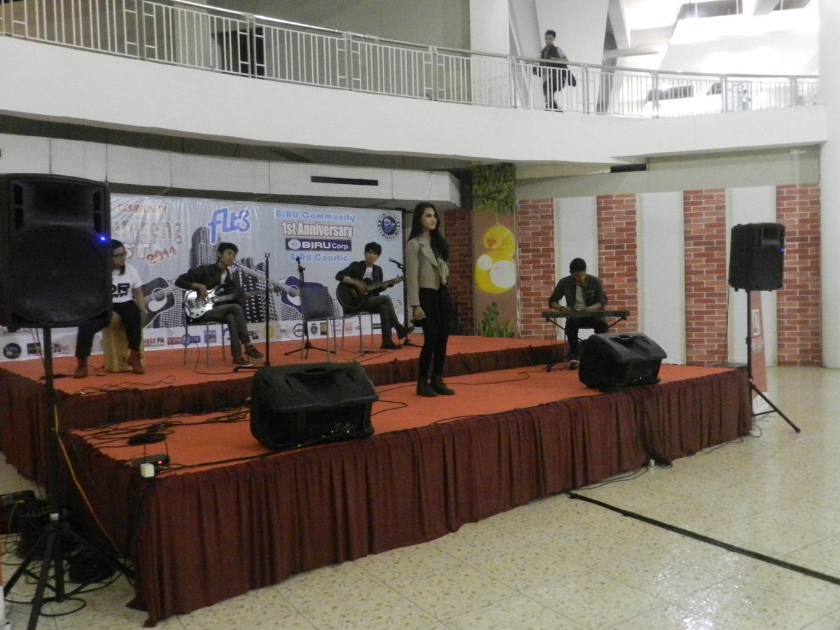 prady_ridha's tweet photo. @mtmmusic_id http://t.co/Li6P0qLyAy