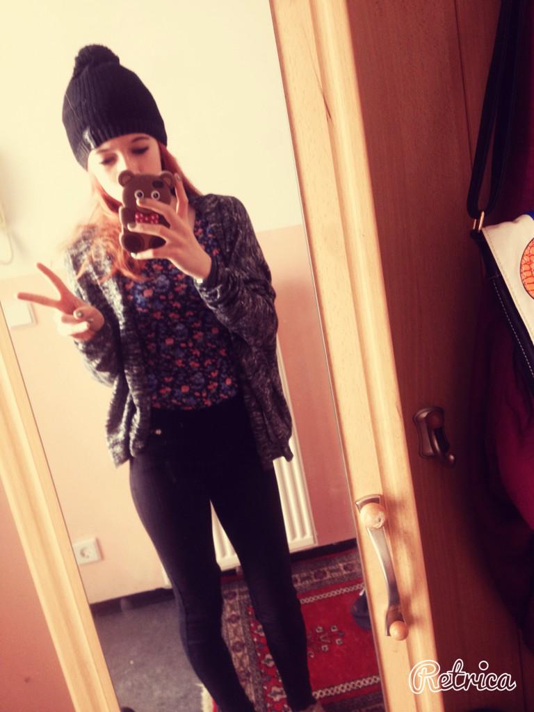bee_seli's tweet photo. Eyy jouu'💕💕✌️ http://t.co/06iii1A4sk