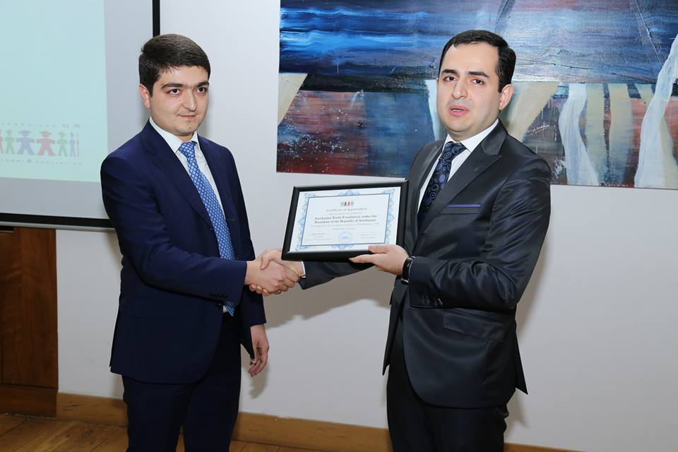 Azerbaijan Youth Foundation is the largest supporter of <a href="/AUKAAAZ/">AUKAA</a> in 2014. <a href="/Youthfund_Az/">Gənclər Fondu</a>