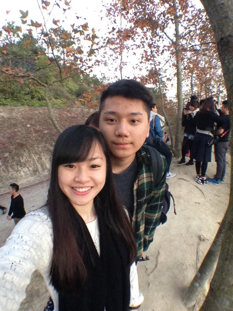 fanwingyeee's tweet photo. Watch🍁with my beebee😘 http://t.co/P3l2XUQPvF