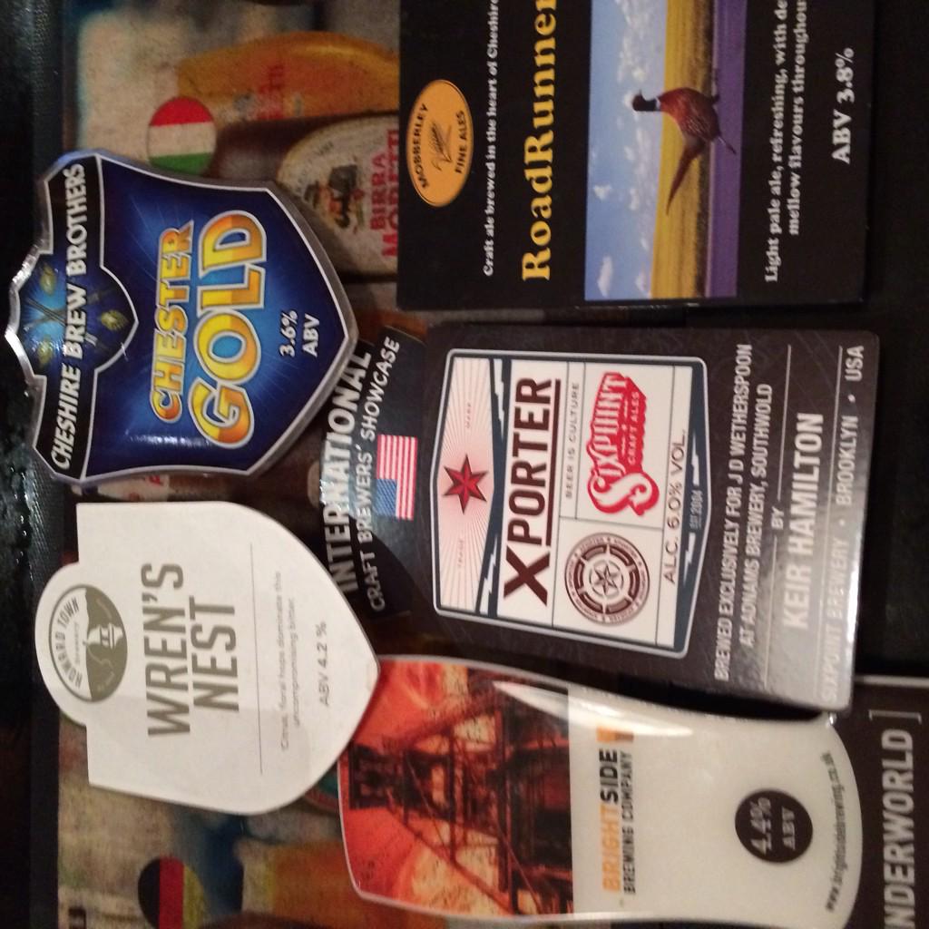 JDW_Stockport's tweet photo. On the bar at the moment from @BrightsideBrew @mobberleyales @SixpointUK @HowardTownBrew @TheBrosBrewing #stockport http://t.co/6s7AWk95ye