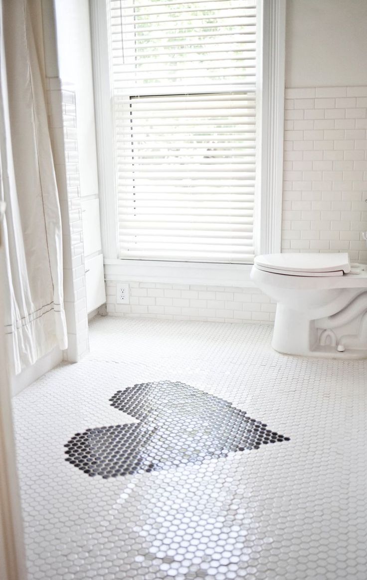 mymovellc's tweet photo. Need an idea for the bathroom floor ? http://t.co/4fqwD0NGOW