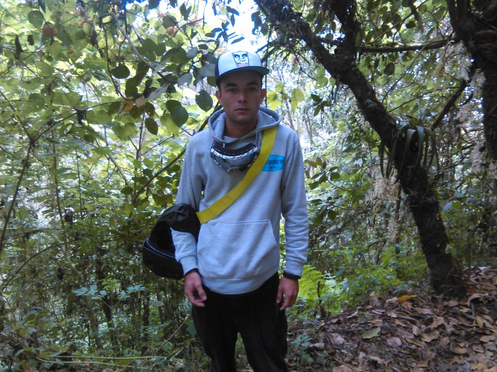 adnayroj's tweet photo. . http://t.co/YxQzDd6e2X