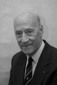 Jeukendrup's tweet image. RIP Per-Olof Åstrand (1922-2015): Pioneer and legend in the field of exercise physiology who will never be forgotten.