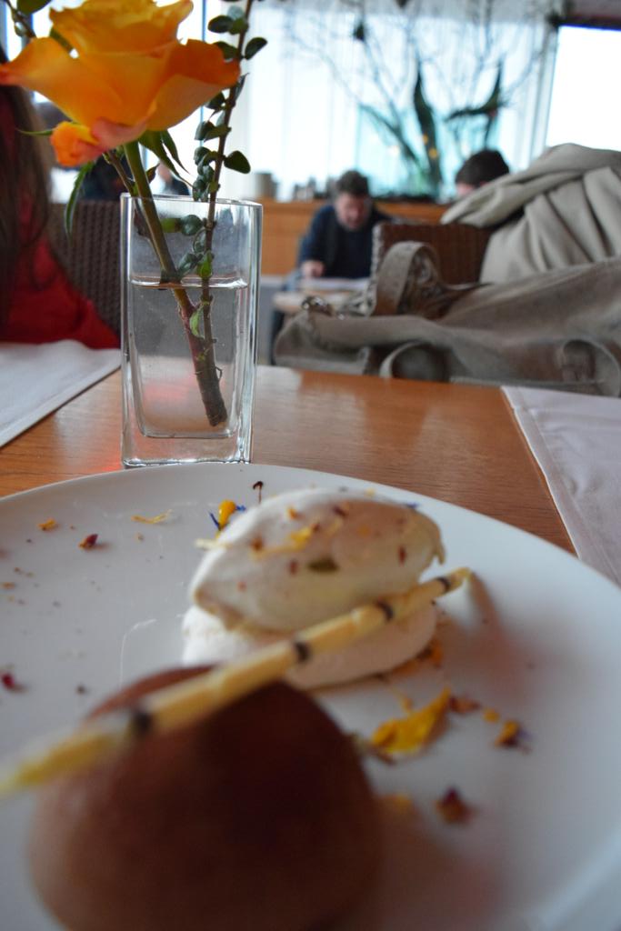 GastroFest's tweet photo. Enjoy your desert. ❄
#NewYear http://t.co/dcbZ15IM36